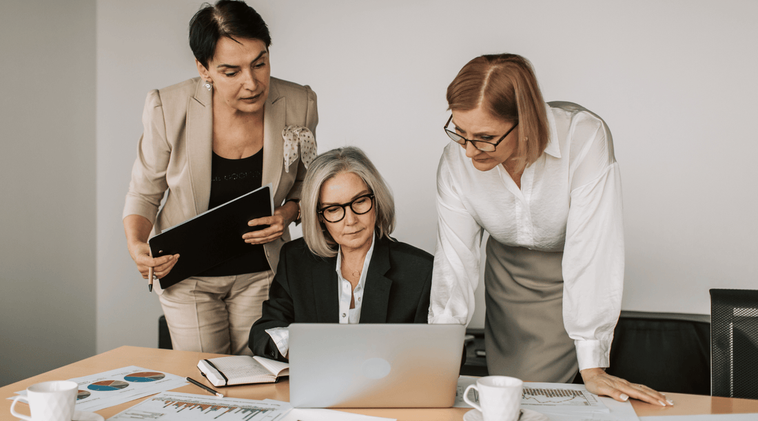 What to a Work Event: Conference, Networking Outfits and More The Shattered Ceiling What to a Work Event: Conference, Networking Outfits and More The Shattered Ceiling